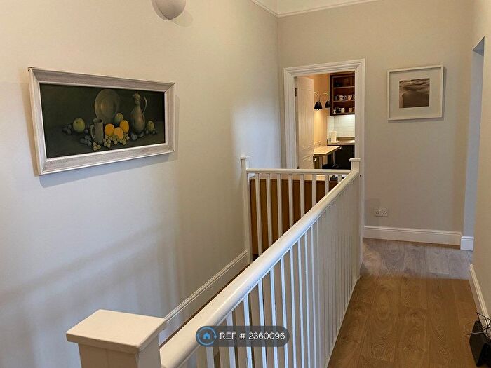 2 Bedroom Flat To Rent In Blackmans Yard, London, E2