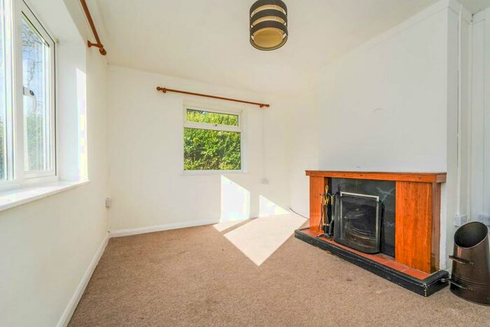 2 Bedroom Bungalow To Rent In Lower Farm Bungalow, Eaton Hastings, SN7