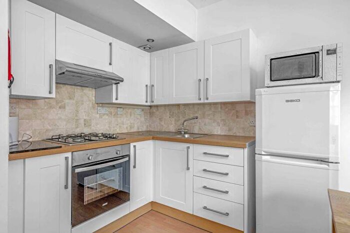 1 Bedroom Flat To Rent In Leather Lane, London, EC1N