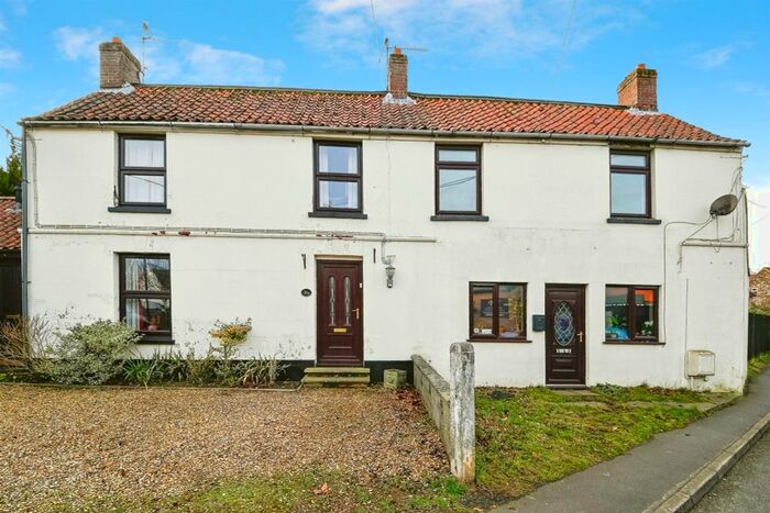 2 Bedroom Terraced House For Sale In Manor Road, Dersingham, King's Lynn, PE31