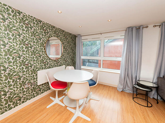 1 Bedroom Flat To Rent In Blagrave Street, Reading, RG1