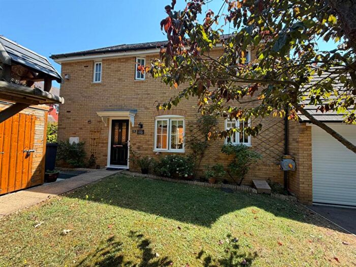 3 Bedroom Semi Detached House For Sale In North Fields, Sturminster Newton, DT10