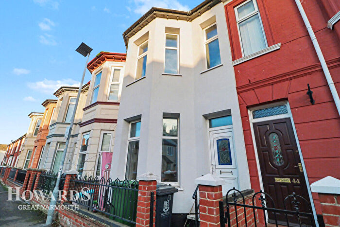 3 Bedroom Terraced House For Sale In Havelock Road, Great Yarmouth, NR30