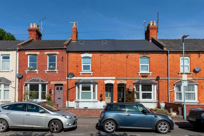 2 Bedroom Terraced House To Rent In Ashcroft Road - Cirencester, GL7