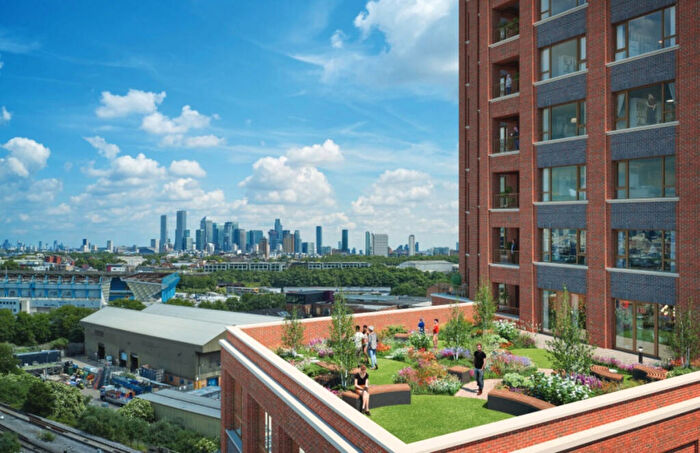 3 Bedroom Apartment To Rent In Bermondsey Heights, Bermondsey, SE15