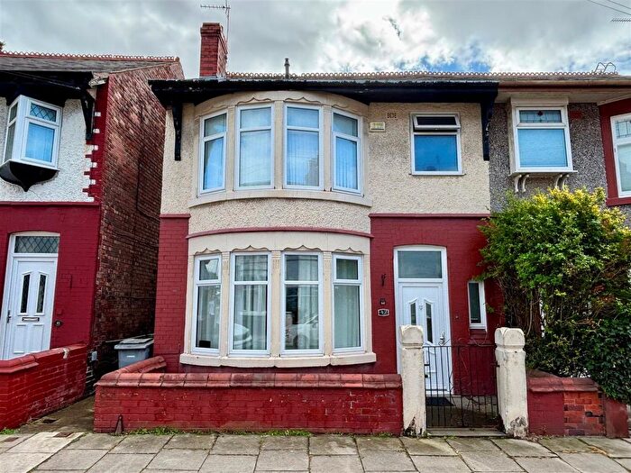 4 Bedroom Semi-detached House For Sale In Queensway, Wallasey, CH45