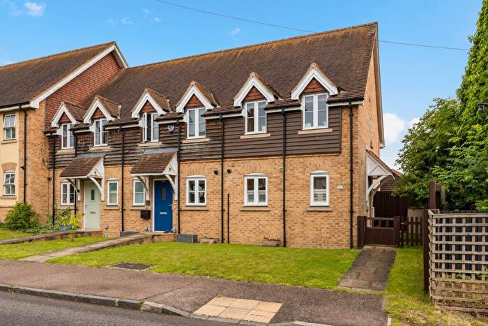 2 Bedroom End Of Terrace House For Sale In High Street, Walkern, Stevenage, Hertfordshire, SG2