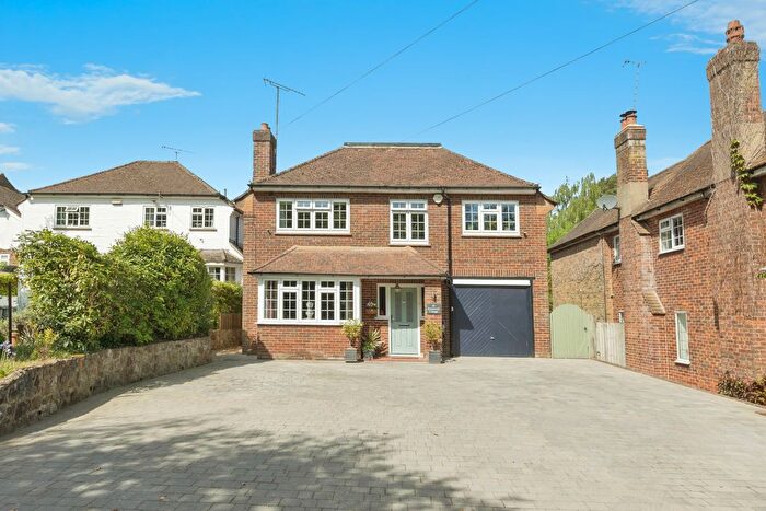 4 Bedroom Detached House For Sale In Cold Arbor Road, Sevenoaks, TN13