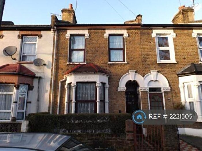 3 Bedroom Terraced House To Rent In Wordsworth Avenue, London, E12