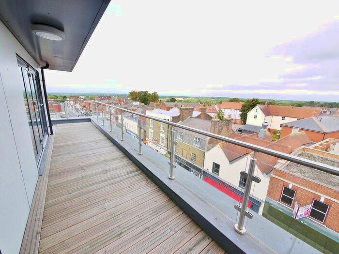2 Bedroom Penthouse To Rent In Hanover House, High Street, Brentwood, CM14