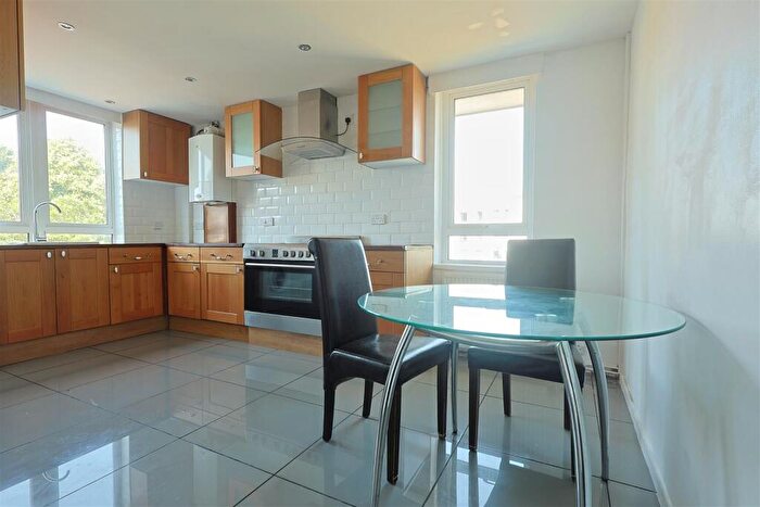 2 Bedroom Maisonette To Rent In Napier Street, Shieldfield, Newcastle Upon Tyne, NE2