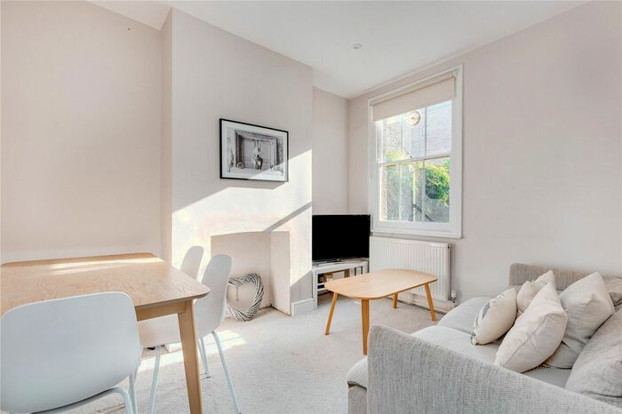 2 Bedroom Terraced House To Rent In Elsley Road, The Shaftesbury Estate, SW11