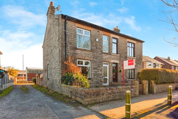 3 Bedroom Semi Detached House For Sale In Stalybridge Road, Mottram, Hyde, Greater Manchester, SK14