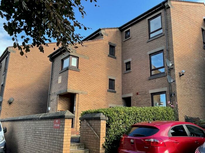 1 Bedroom Flat To Rent In Edward Street, Bingley, West Yorkshire, BD16