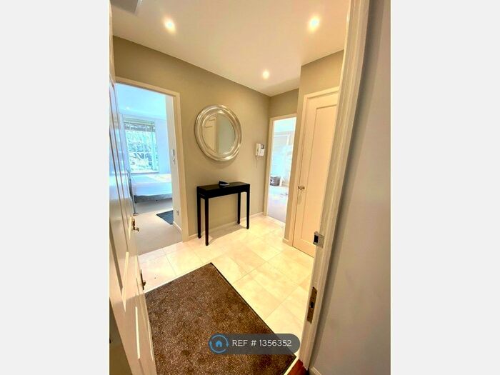 1 Bedroom Flat To Rent In Beaufoy House, London, SW8