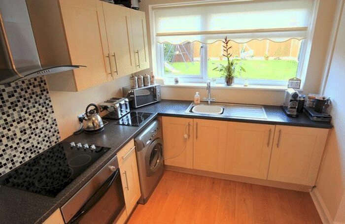 2 Bedroom Flat To Rent In Courtney Road, Colliers Wood, London SW19