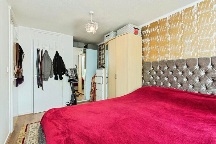1 Bedroom Flat To Rent In Ladysmock Gardens, Nottingham, NG2