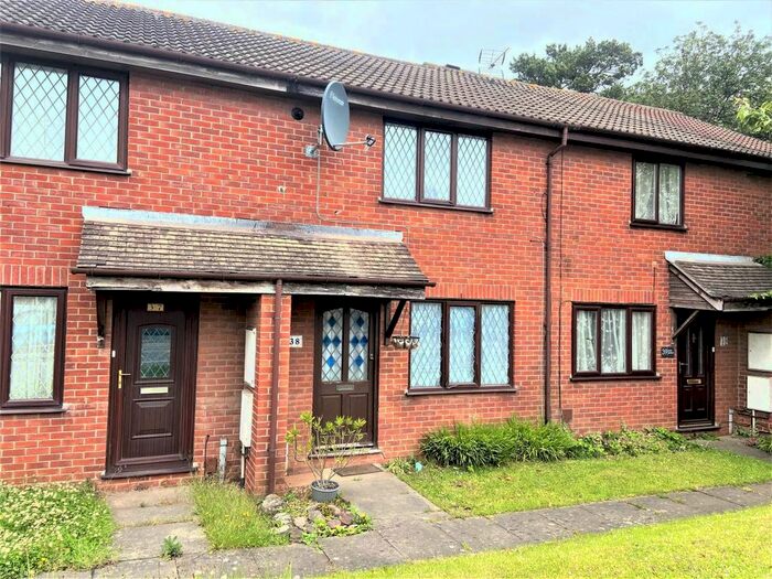 2 Bedroom Terraced House To Rent In Mow Barton, Yate, Bristol, BS37