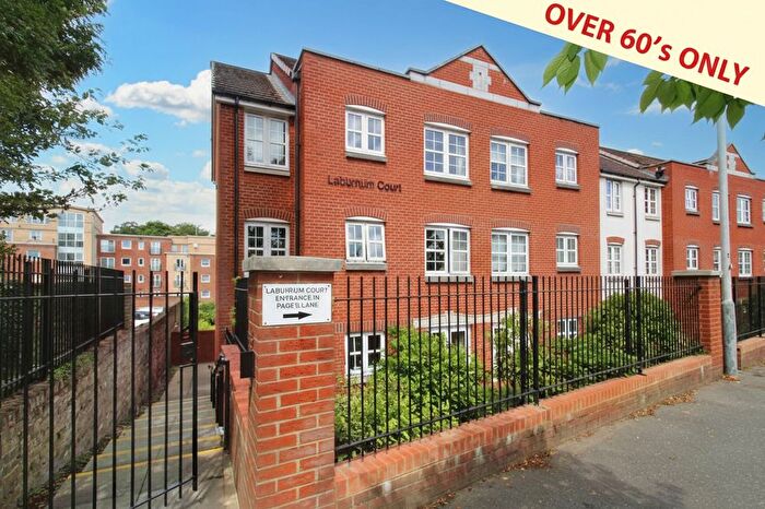 2 Bedroom Flat To Rent In Harefield Road, Uxbridge, UB8