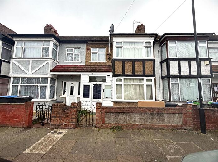 3 Bedroom Terraced House To Rent In Doncaster Road, Edmonton, N9