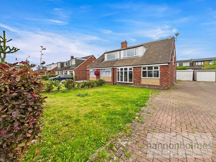 3 Bedroom Semi-Detached Bungalow For Sale In Edinburgh Road Little Lever Bolton Lancashire, BL3