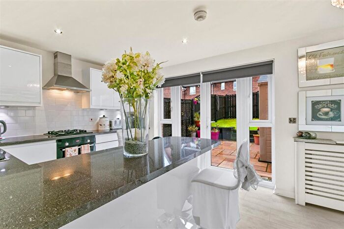 3 Bedroom Property For Sale In C Larence Crescent, Clydebank, G81