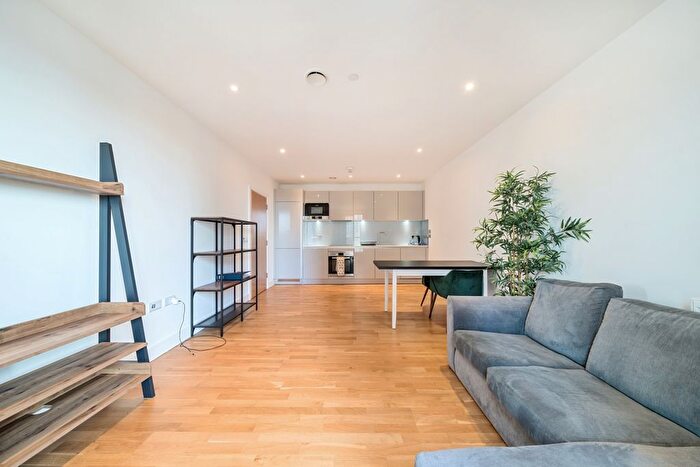 1 Bedroom Flat To Rent In Station Road, London, SE13