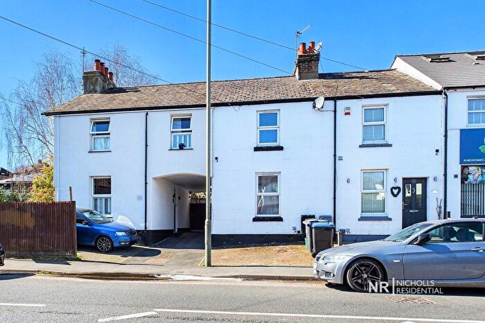 4 Bedroom End Of Terrace House To Rent In Kingston Road, Leatherhead, Surrey., KT22