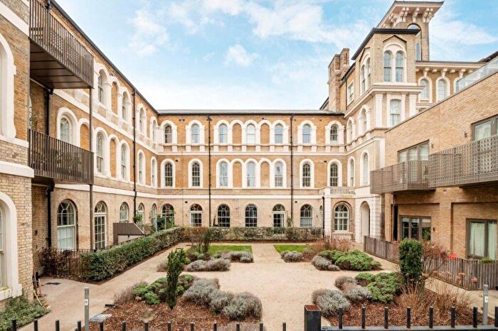 1 Bedroom Flat For Sale In Shaft Apartments, Richard Tress Way, Bow, London, E3