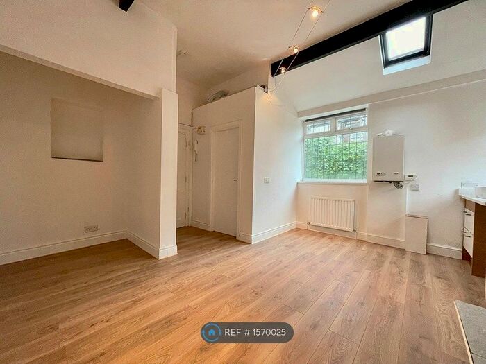 Studio To Rent In Marine Parade, Saltburn-By-The-Sea, TS12