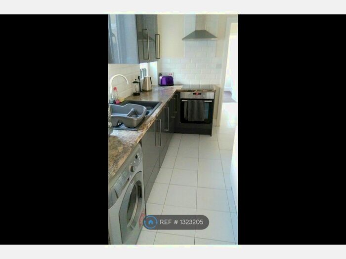 2 Bedroom Terraced House To Rent In Coronation Road, Cleethorpes DN35