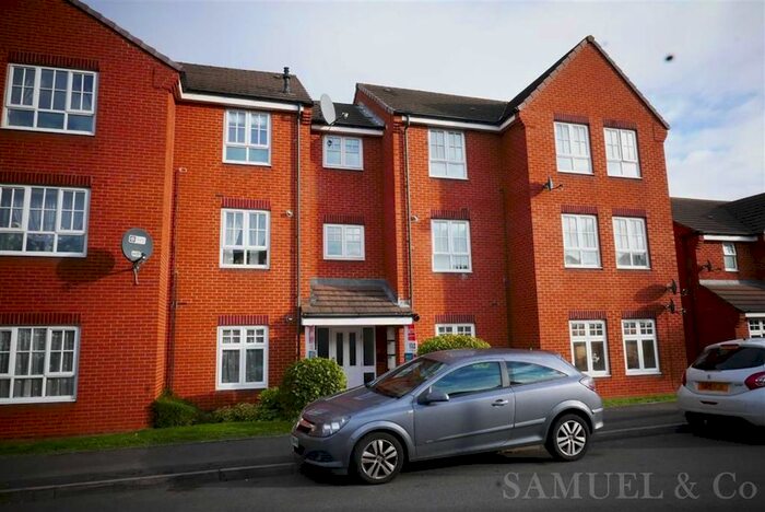 2 Bedroom Flat To Rent In Lissimore Drive, Tipton, DY4