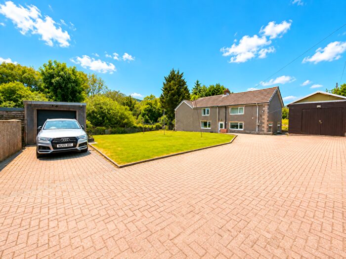 3 Bedroom Detached House For Sale In Brooklyn House, Challis Row, Penderyn Road, Hiwaun, CF44