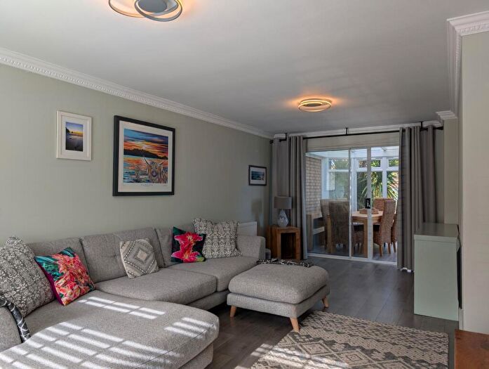 3 Bedroom House To Rent In Lady Nairne Crescent, Edinburgh, EH8