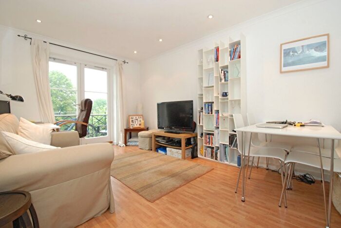 1 Bedroom Flat To Rent In Brompton Park Crescent, London, SW6