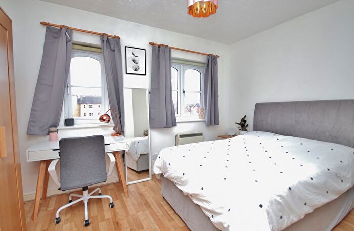 1 Bedroom Flat To Rent In Wheat Sheaf Close, London, E14