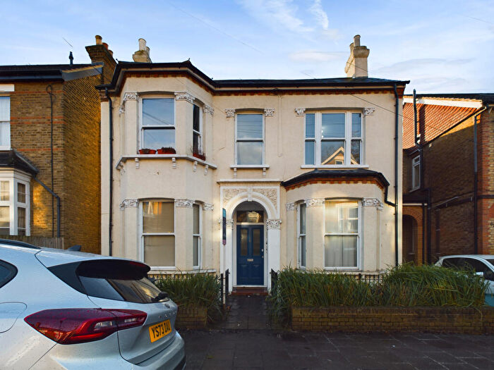Flat To Rent In Ravensbourne Road, Bromley, Kent, BR1