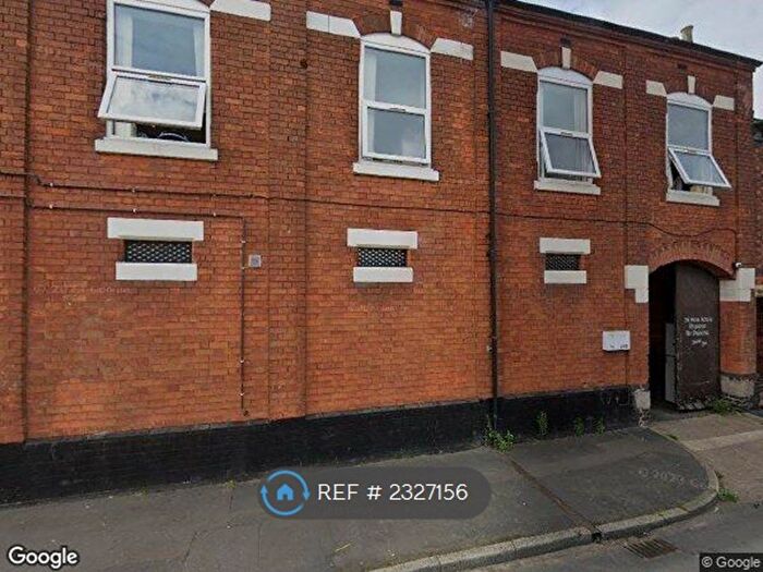 2 Bedroom Flat To Rent In St. Pauls Street West, Burton-On-Trent, DE14