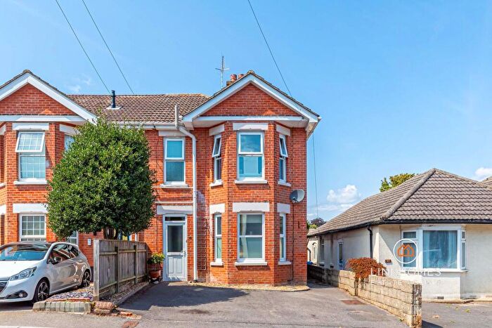 3 Bedroom Semi-Detached House For Sale In Uppleby Road, Poole, BH12