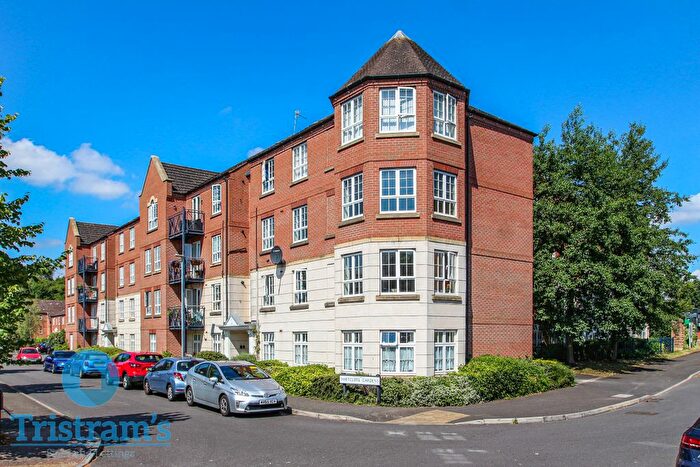3 Bedroom Flat To Rent In Whitcliffe Gardens, West Bridgford, NG2