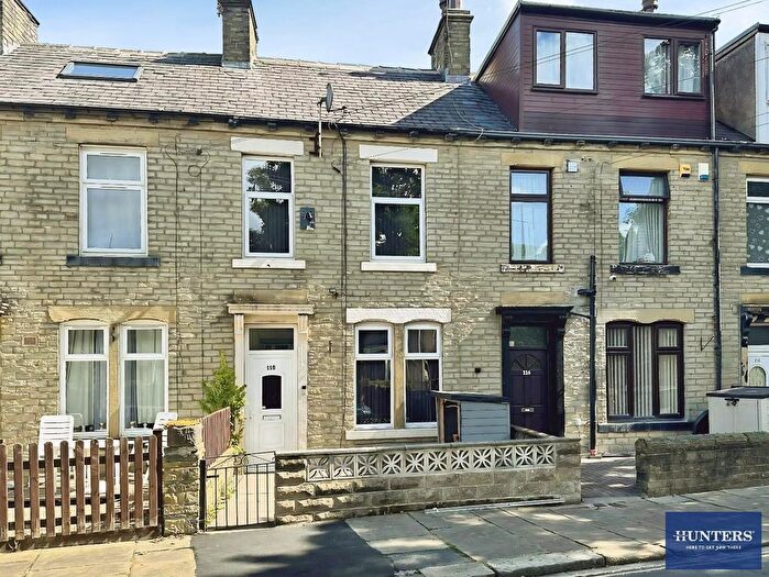 3 Bedroom Terraced House To Rent In Lee Mount Road, Halifax, HX3