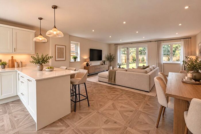 3 Bedroom Detached House For Sale In Trussell Road, Warfield, Bracknell, RG42