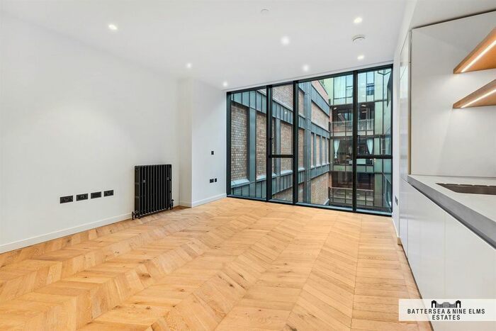 2 Bedroom Flat To Rent In Circus Road East, London, SW11