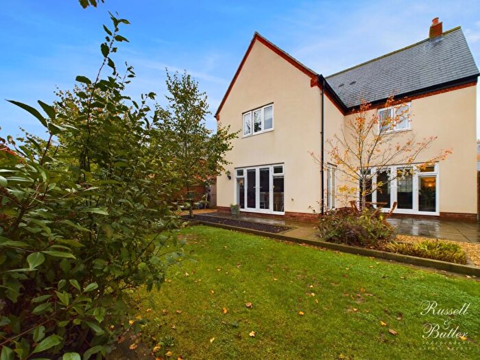 5 Bedroom Detached House For Sale In Toll Gate Street, Tingewick, MK18