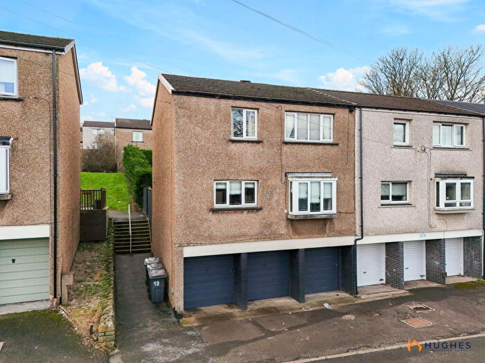 3 Bedroom End Of Terrace House For Sale In Woodfarm Place, Stannington, Sheffield, S6