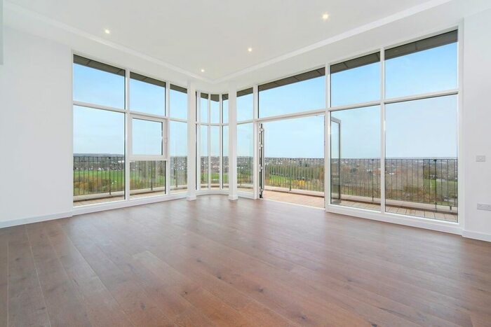 2 Bedroom Flat To Rent In Astell Road, London, SE3