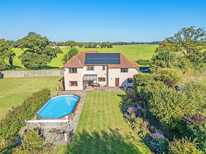 4 Bedroom Detached House For Sale In Stutton Lane, Tattingstone, Ipswich, Suffolk, IP9