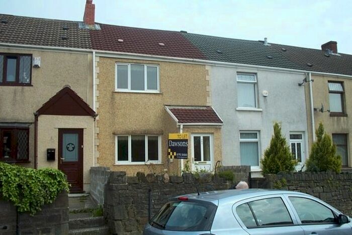 2 Bedroom Terraced House To Rent In 484 Carmarthen Road, Cwmdu, Swansea. SA5