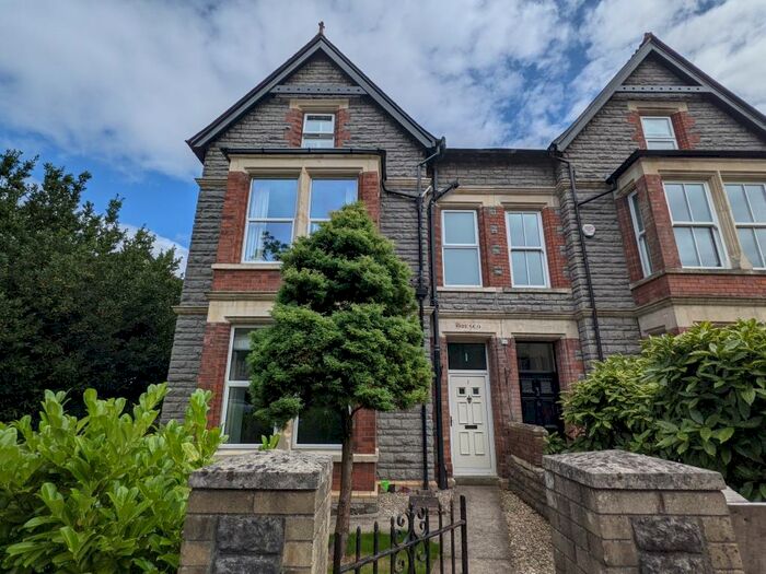 2 Bedroom Ground Flat To Rent In Westbourne Road, Penarth, CF64
