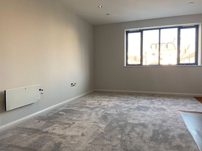 1 Bedroom Flat For Sale In Bush Mews, Arundel Road, Kemptown, Brighton., BN2